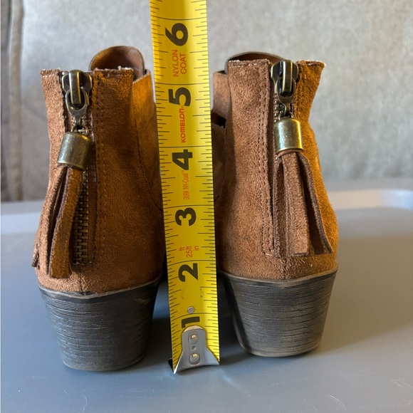 American Rag Booties (5.5) - Picture 4 of 6